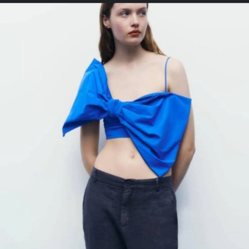 Zara Tied Crop Top Size Size Small